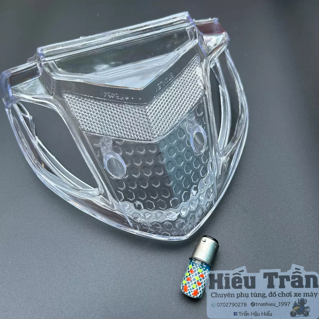 Nắp hậu trong suốt gắn xe máy Wave 50/100/110