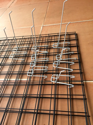 10 móc treo đồ (móc cài lưới, tay cài)