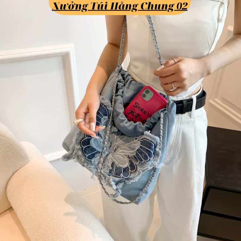Túi xách nữ đeo chéo hình bướm chất vải denim dây rút màu xanh hồng mẫu mới phong cách hàn quốc