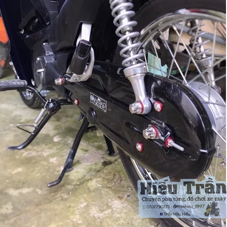 Combo 4 Ốc Salaya lắp hộp xích các dòng xe Honda mẫu ngôi sao 5 cánh