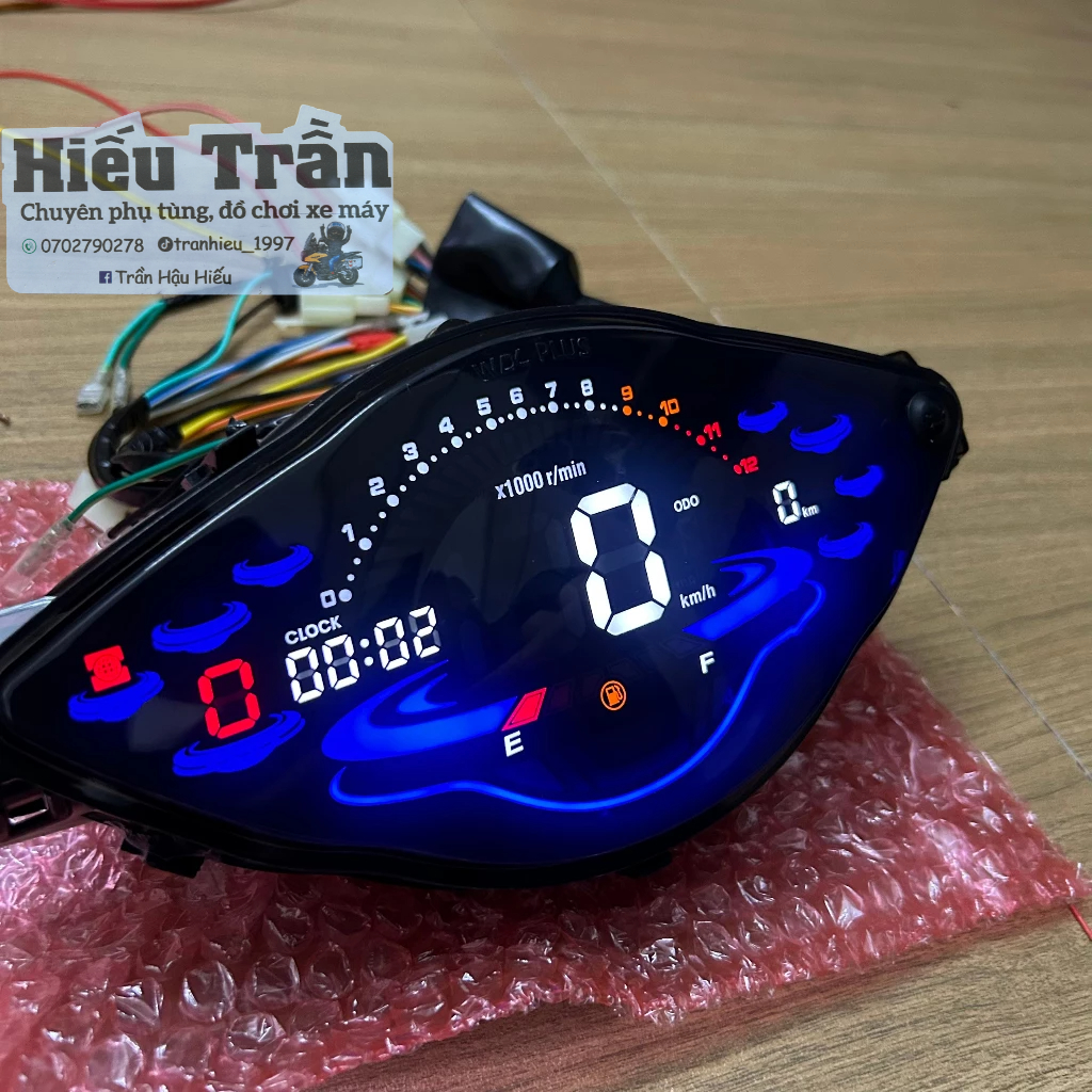Đồng hồ điện tử Wave 110 sẵn jack cắm (BH 6 tháng lỗi đổi mới ) Chữ trắng