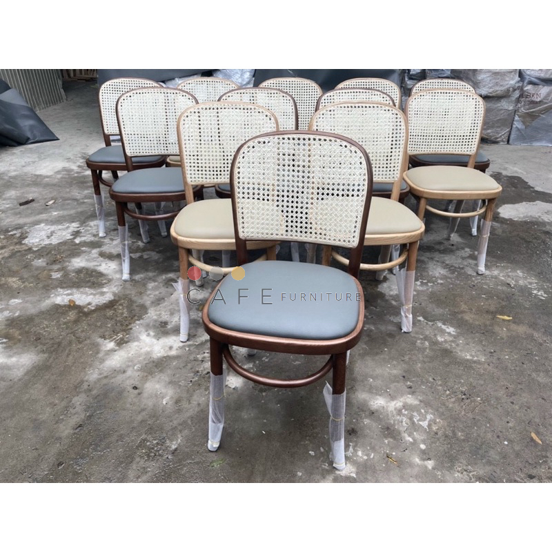 Ghế Thonet 811 phong cách Art Nouveau và những hình dạng đơn giản với công nghệ đã được sử dụng trong hơn 150 năm