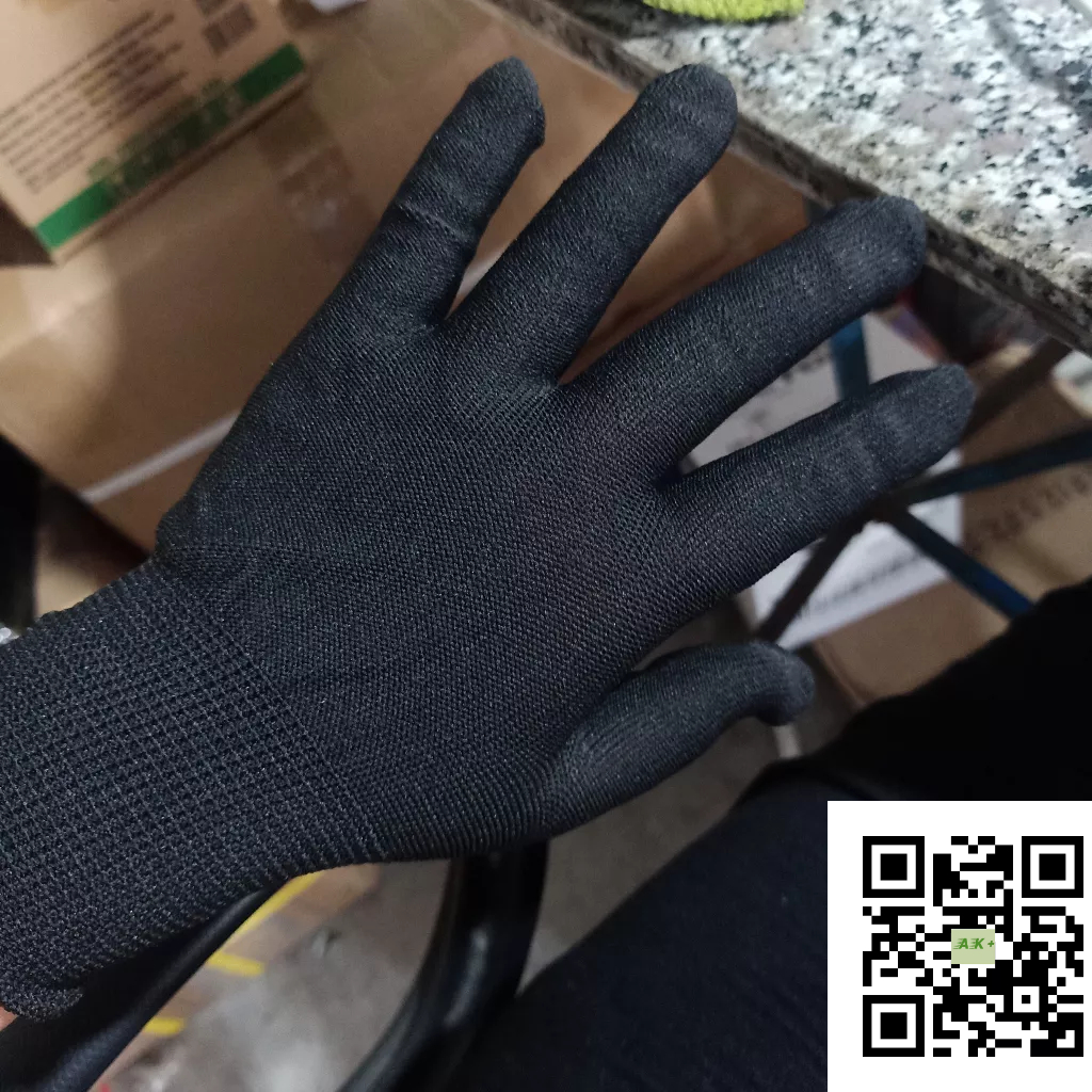 Găng tay mút xám hoặc đen 1 lố 12 đôi