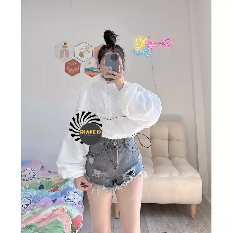 Áo khoác dù nữ dáng lửng viền chỉ sọc ngang 2023 chất dù 2 lớp dày dặn SNAKE19