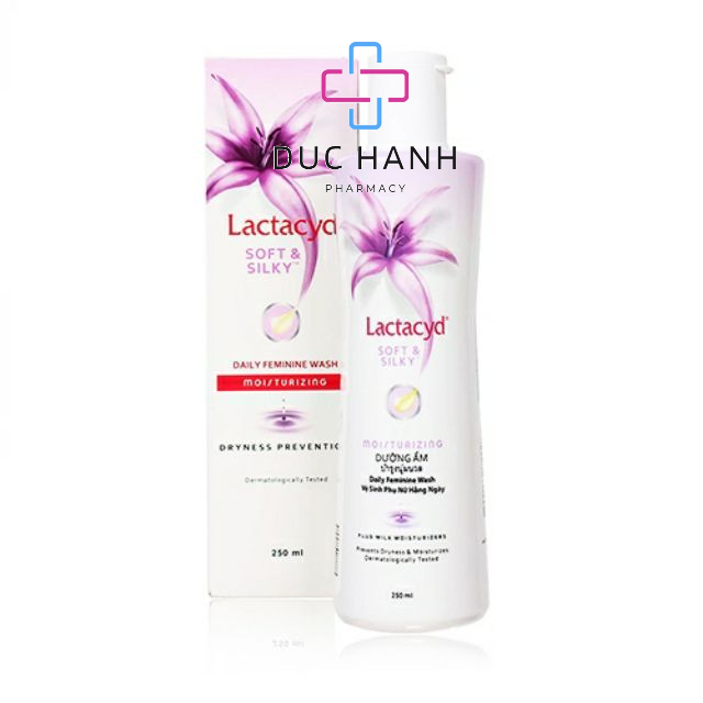 Dung dịch vệ sinh phụ nữ Lactacyd Soft & Silky 250ml