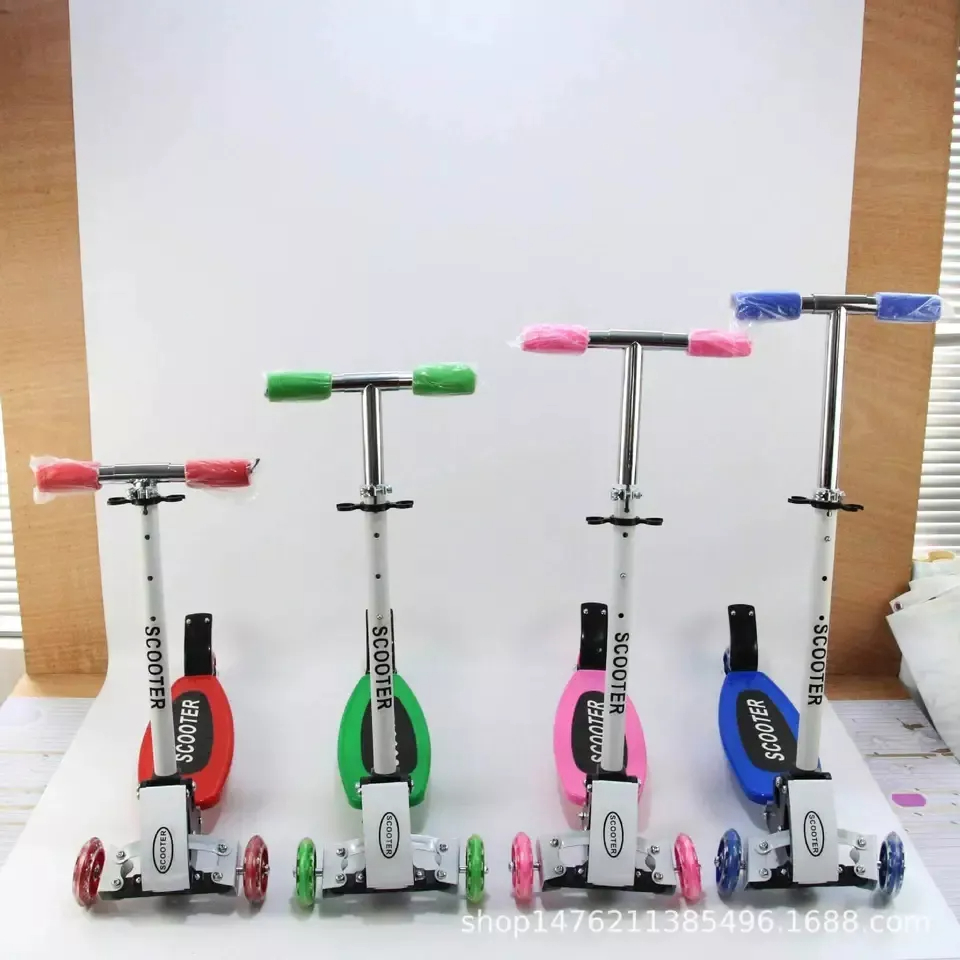 Xe trượt scooter ba bánh, Xe cân bằng đẩy chân gấp gọn cho bé