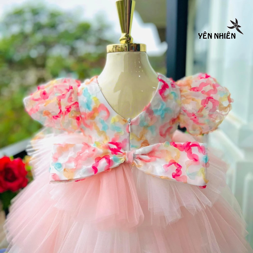 Váy đầm công chúa Yên Nhiên YN09 bồng xòe nhiều tầng hoa nổi kiểu dáng cô dâu nhí