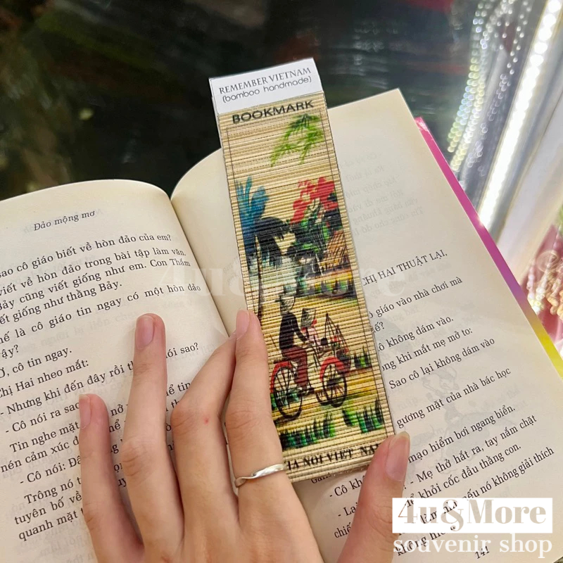 Kẹp sách mành tre phong cảnh Việt Nam