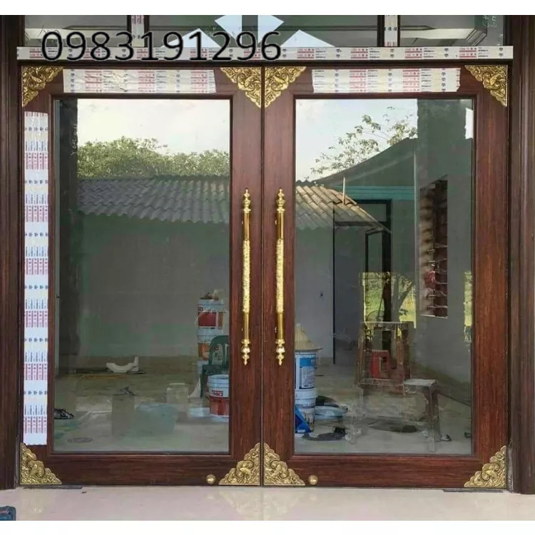 Lá Đồng Cá Chép Góc Cửa, Lá Đồng cửa kính
