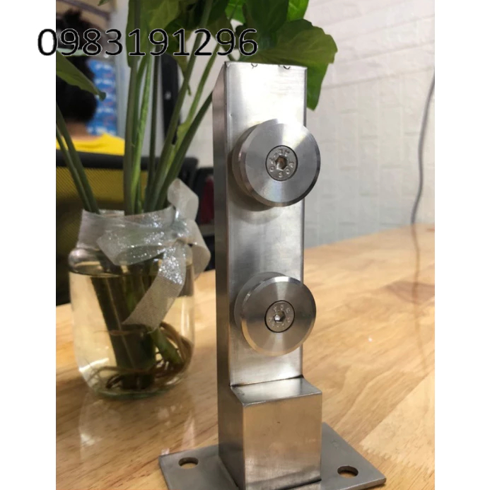Trụ hộp inox 304/trụ hộp 2x4/trụ cầu thang giá rẻ