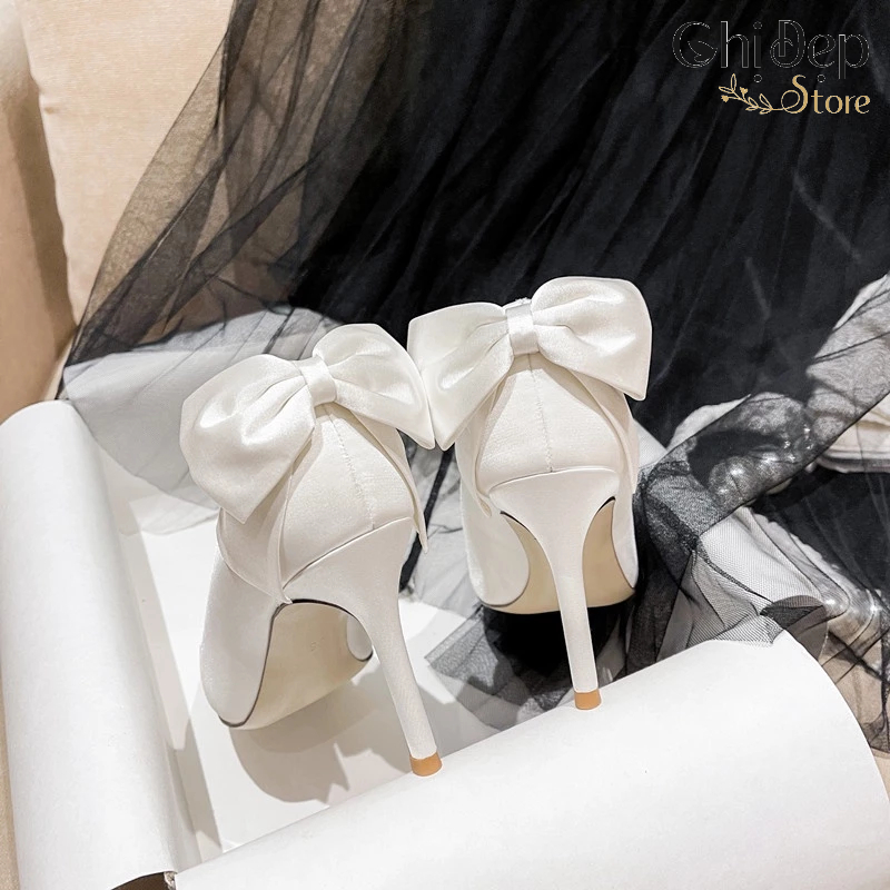 Giày cao gót bít mũi gót nhọn 9 phân đính nơ sau CHỊ ĐẸP STORE mã V22