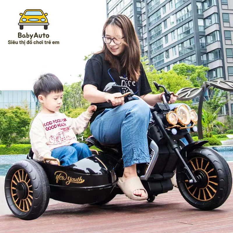 Xe Máy Mô Tô Điện TURBO 3 bánh kèm cabin 2 chỗ độc lập, 2 bé 4-5 tuổi chơi chung, ghế da