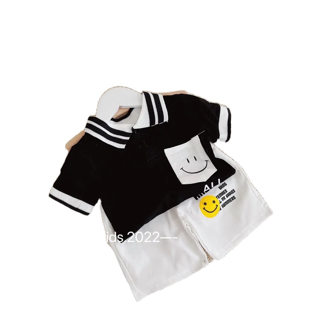 Bộ Cộc Tay Cotton Tàu, Cổ Áo Tay Áo Bo Chun In Hình Mặt Cười Phối Quần Kaki  2 Màu Cho Bé Trai Từ 10-20kg