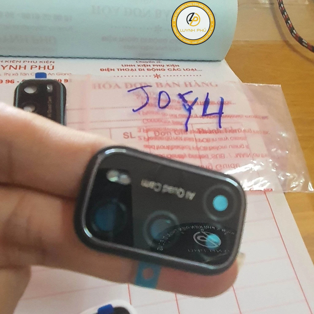 Cụm kính camera sau vsmart Joy 4