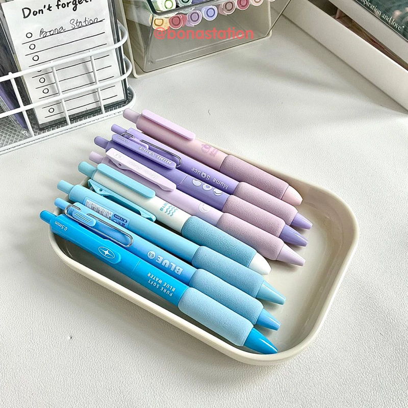 Bộ 4 chiếc bút gel ngòi ST 0.5mm mực nước đệm tay êm ái | BPN020