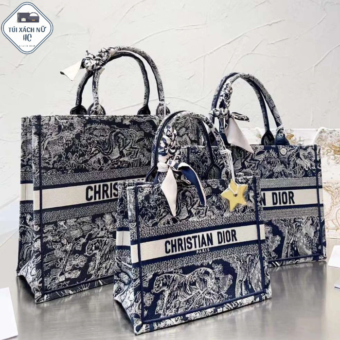 Túi Dio* tote họa tiết đẹp có 3 size 42/36/26