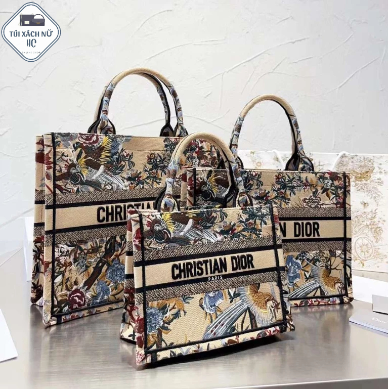 Túi Dio* tote họa tiết đẹp có 3 size 42/36/26