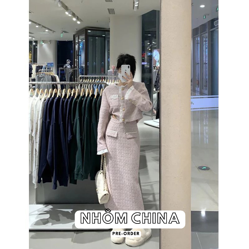Set hai mảnh áo khoác croptop màu hồng+ chân váy dáng dài vải dạ tweed liểu dáng tiểu thư cho nữ