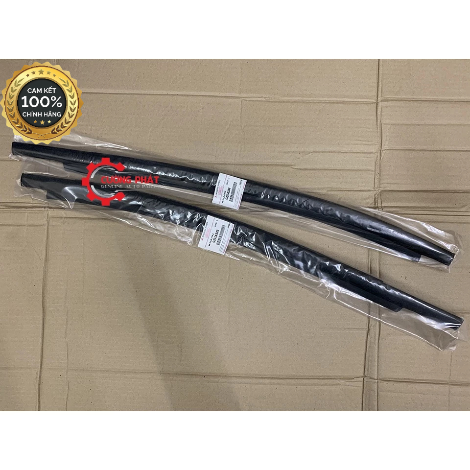 Nẹp chân kính cánh cửa Mitsubishi Triton 2015-2023