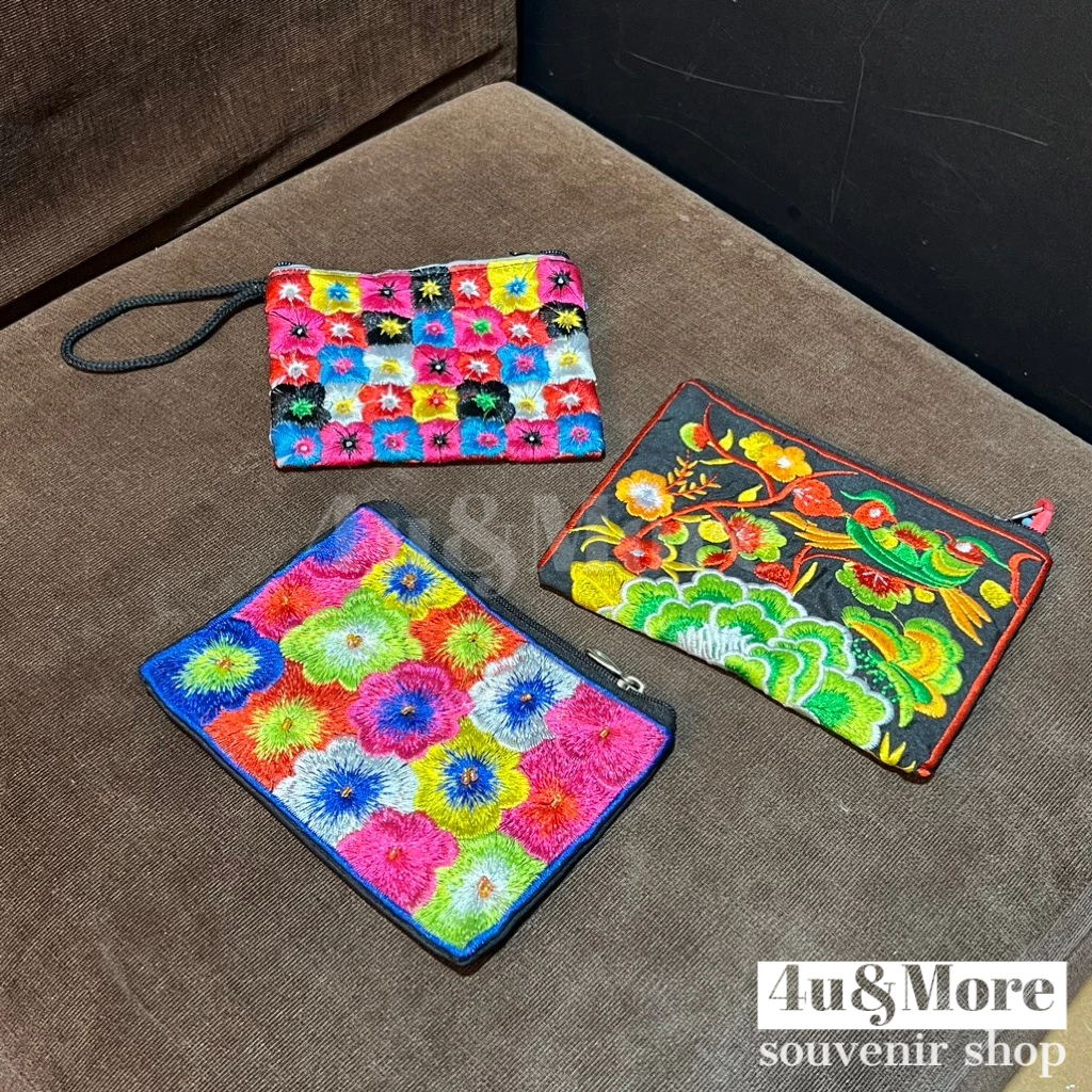Túi ví cầm tay thêu hoa vải thổ cẩm phong cách bohemian