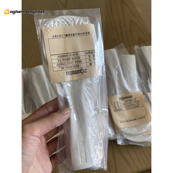 Muôi cơm chính hãng Zojirushi 2 màu đen trắng