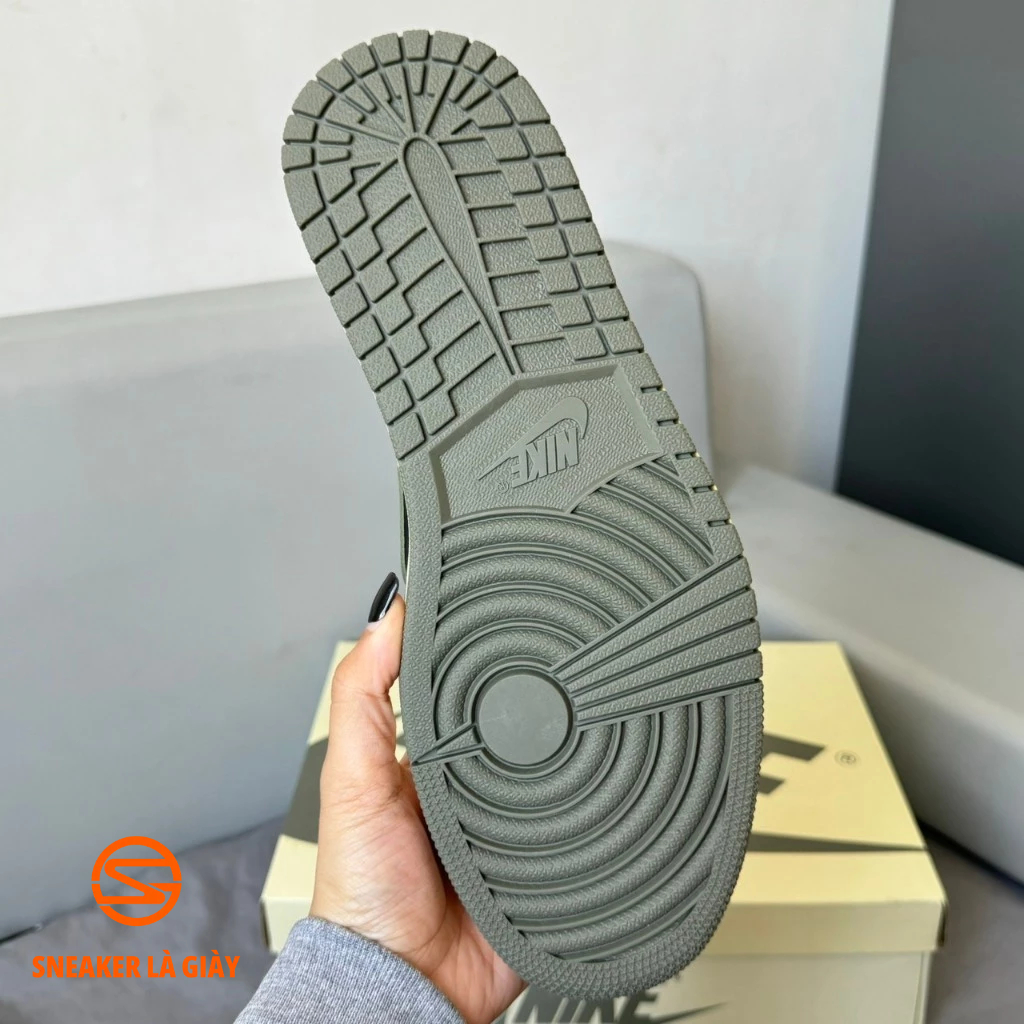 Giày Air Jordan 1 x Travis Scott Retro Low OG SP ‘Olive’ DZ4137-106 - BẢN CAO CẤP | Fullbox