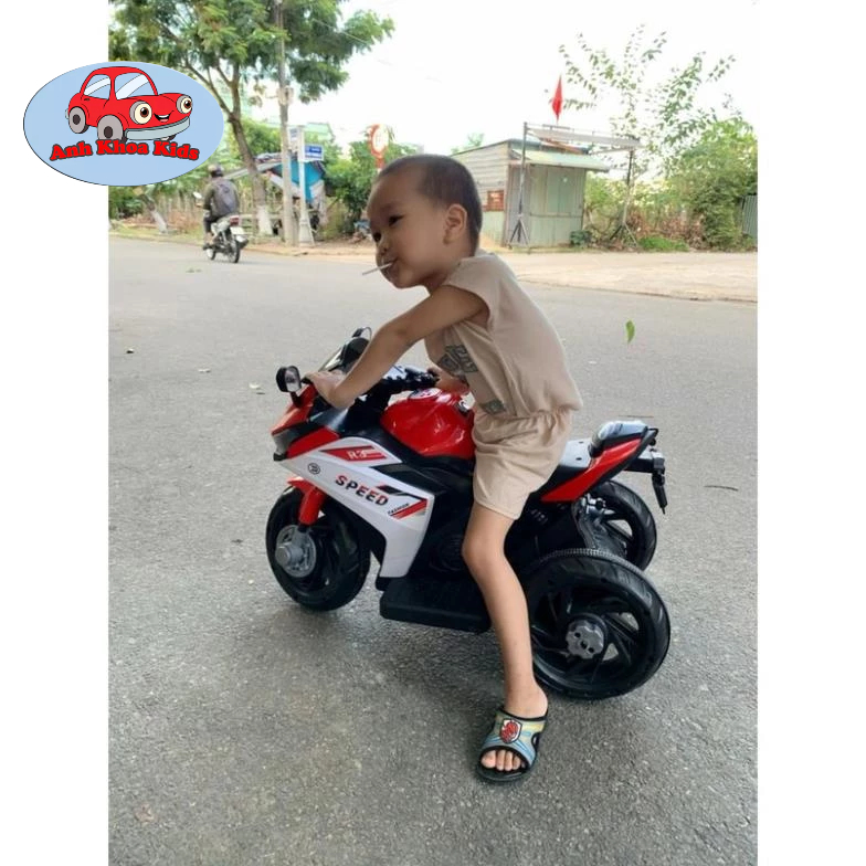 Xe máy điện trẻ em, xe moto điện r3 cho bé phân khối lớn 2 màu BBT Global BBT