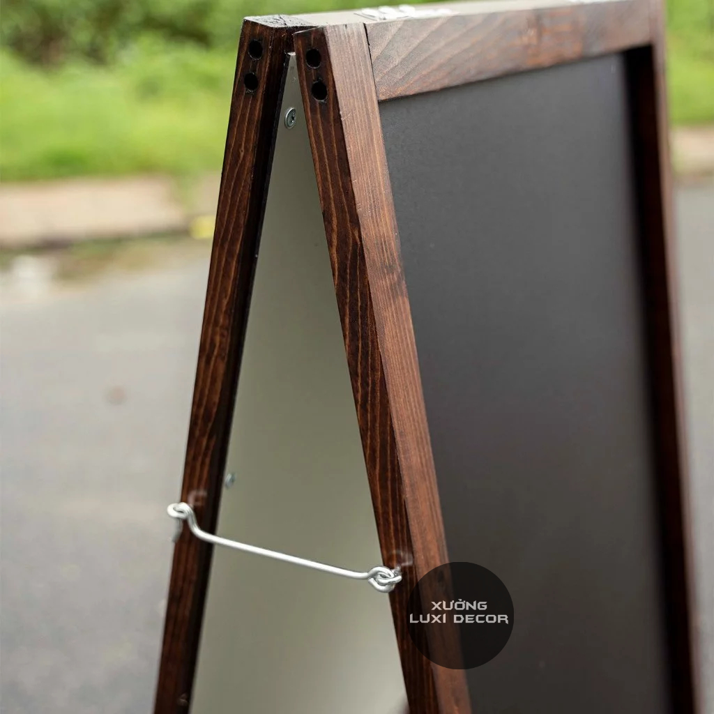 Bảng đen Menu 1 mặt viết phấn 4 chân, Bảng dùng ngoài trời - Xưởng LUXI decor