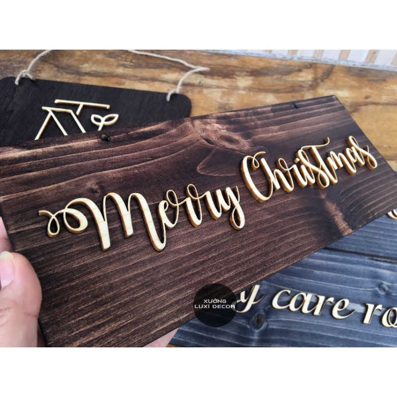 Bảng gỗ treo "MERRY CHRISTMAS" - xưởng LUXI decor