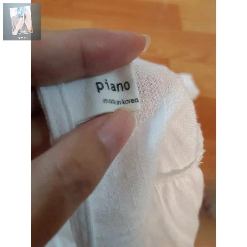 Áo sơmi trắng mong manh piano made in korea