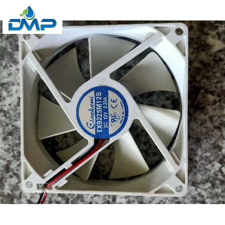 Quạt tản nhiệt 9*9*2.5cm trắng chạy bằng sò nóng lạnh