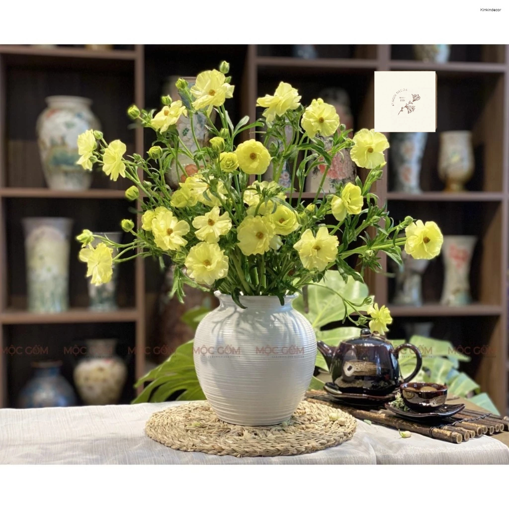 Lọ hoa decor vân ganh nổi men mộc gốm sứ Bát Tràng dáng vò tròn