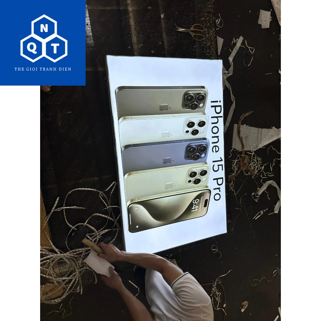 HỘP ĐÈN NHÉT CẠNH BẢN 6CM KHÔNG VIỀN