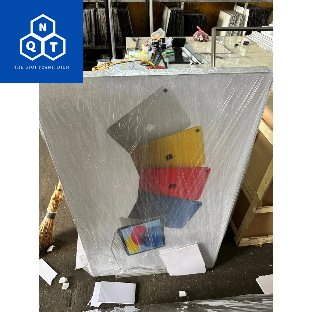 HỘP ĐÈN NHÉT CẠNH BẢN 6CM KHÔNG VIỀN