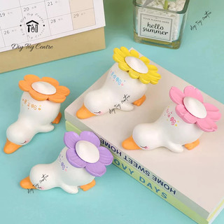 Quà tặng, sưu tầm, phụ kiện trang trí nội thất, phụ kiện xe hơi tượng vịt con mini cute Ni Hao Ya!