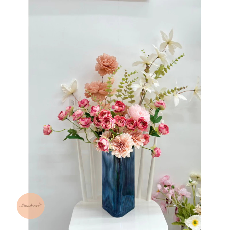 Bình hoa thuỷ tinh, lọ hoa thuỷ tinh cao cấp tam giác xanh trang trí nội thất
