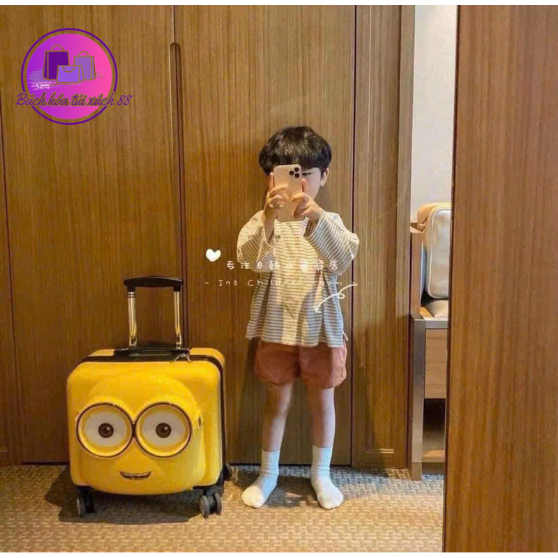 Vali MINION có bánh kéo tiện lợi