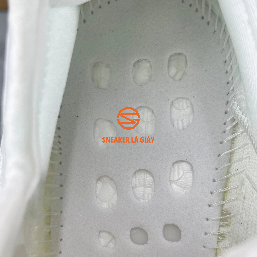 Giày Yz350 v2 Cream White Boost Nén CP9366 - High Quality FULLBOX Kèm Phụ Kiện