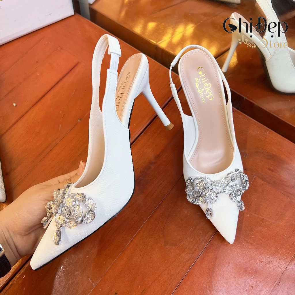 Giày Sandal Hở Gót Bít Mũi Trơn In Vân Nổi 3D ĐÍNH NƠ Gót Nhọn 9cm, Sandal Nữ Cao Gót 9 Phân Mã U61