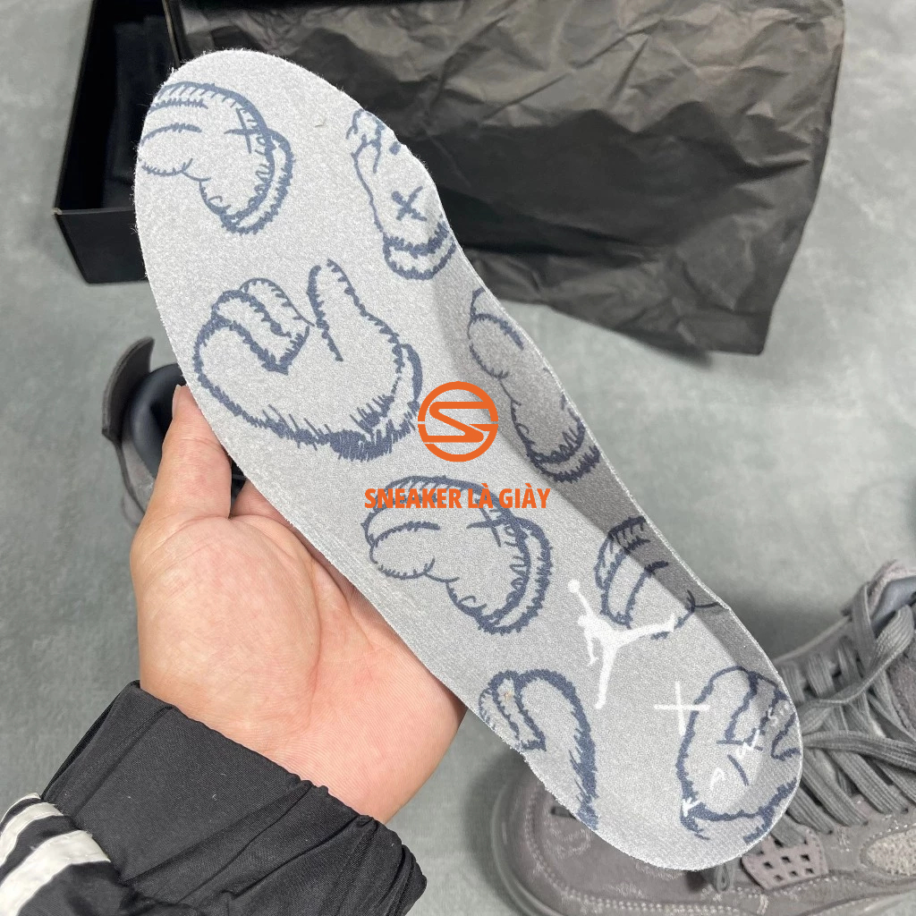 Giày Air Jordan 4 Retro Kaws 930155-003 - BẢN CAO CẤP FULLBOX