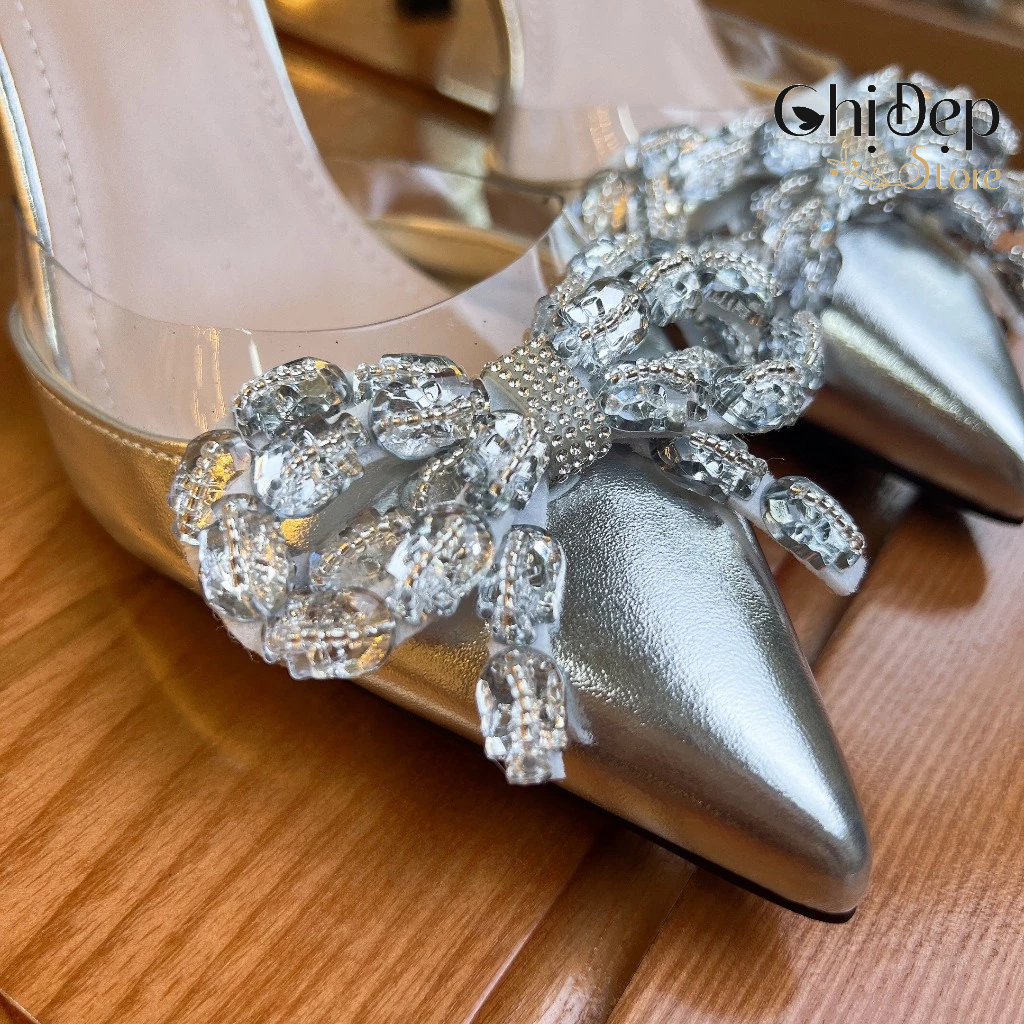 Giày Cao Gót Bít Mũi Phủ Bạc Mika Đính Nơ Đá 7cm, Sandal Nữ Cao Gót 7 Phân Chị Đẹp Store Mã CD124
