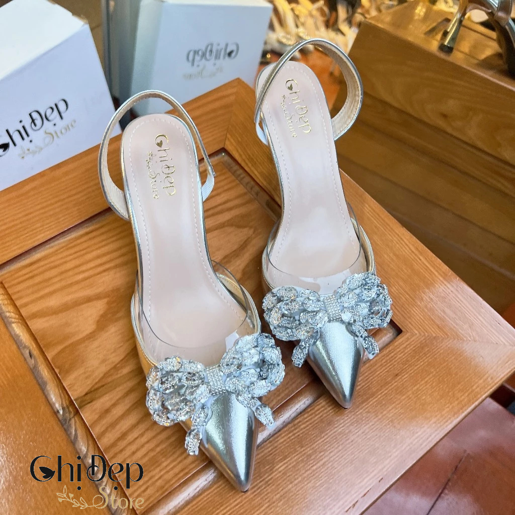 Giày Cao Gót Bít Mũi Phủ Bạc Mika Đính Nơ Đá 7cm, Sandal Nữ Cao Gót 7 Phân Chị Đẹp Store Mã CD124