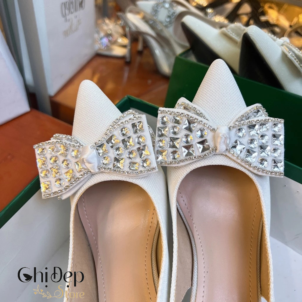 Giày Sandal Mũi Nhọn Hiệu Ứng 3D Kim Tuyến Ẩn Đính Nơ Đá hạt Gót nhọn 7 phân mã CD123