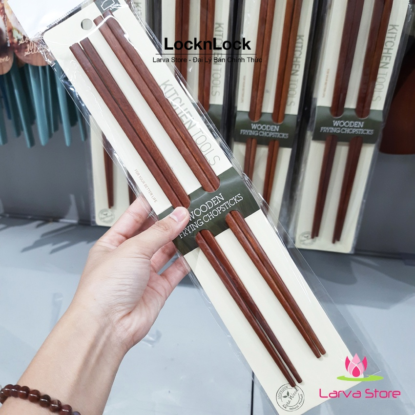 Bộ 2 Đôi Đũa Chiên - Đũa Nấu Bếp Bằng Gỗ Rose Wood Lock&Lock F00093 33cm - Larva Store