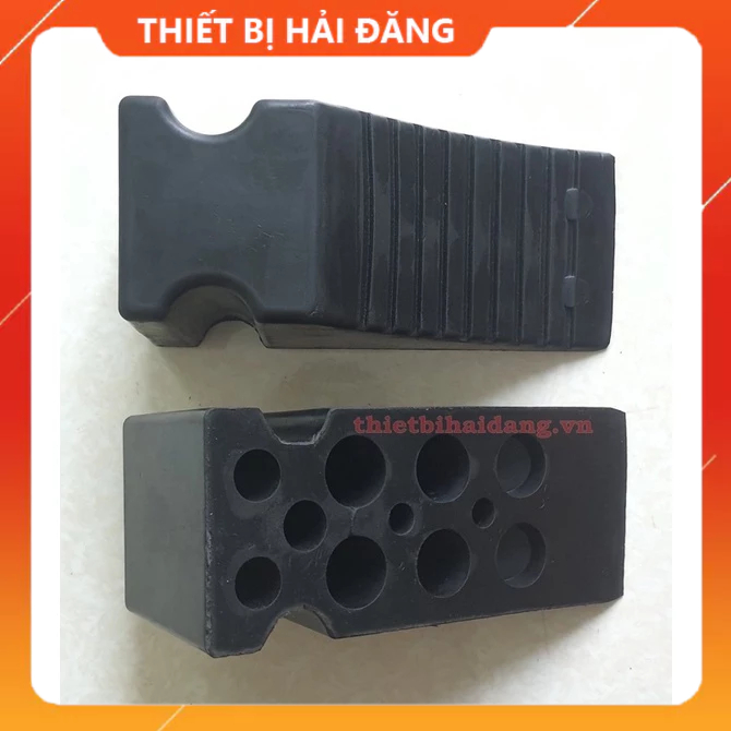 Cục cao su chèn bánh xe ô tô