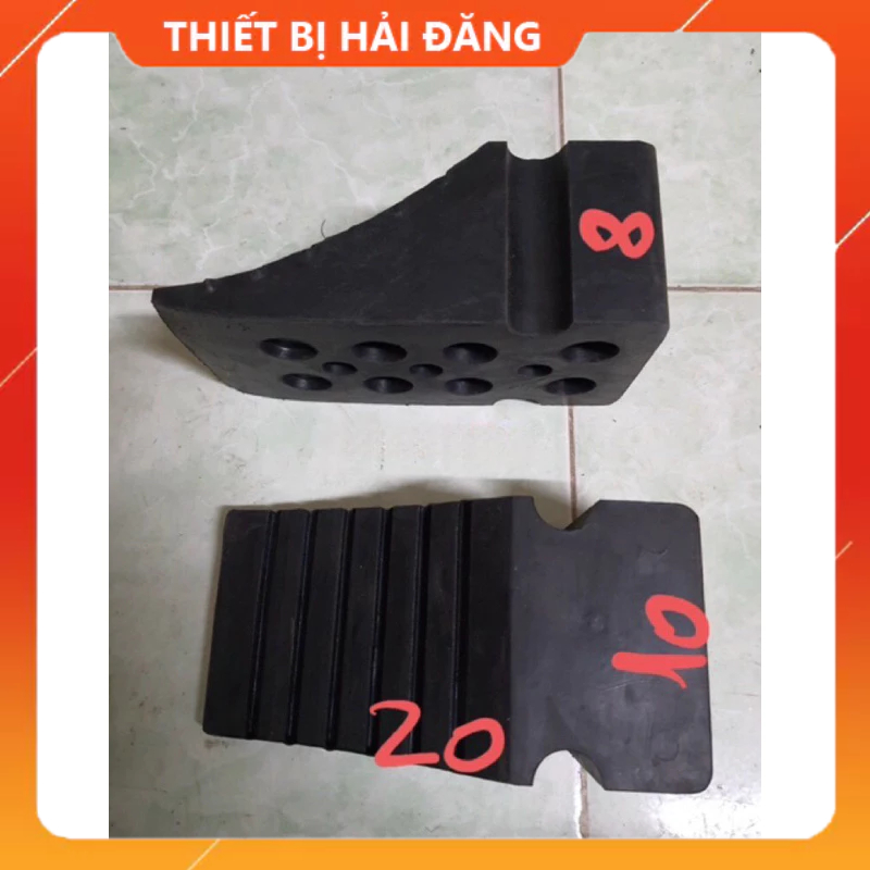 Cục cao su chèn bánh xe ô tô