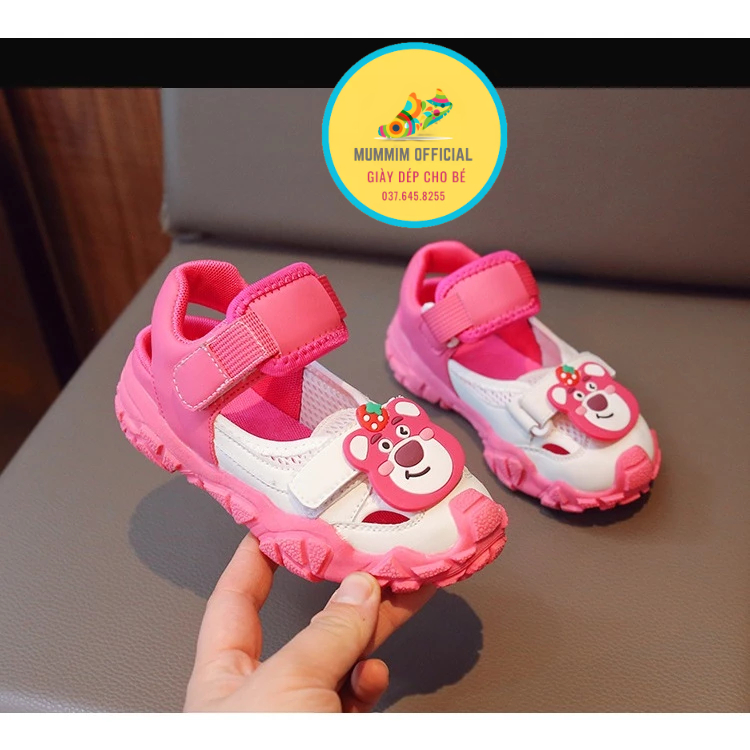 Giày sandal thể thao gấu dâu cho bé gái, giày sneaker màu hồng xinh xắn đế chống trơn trượt tốt phong cách năng động