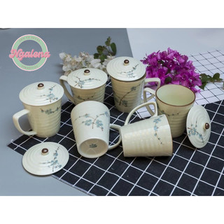 Cốc sứ có nắp men kem vẽ tay - Gốm sứ Bát Tràng