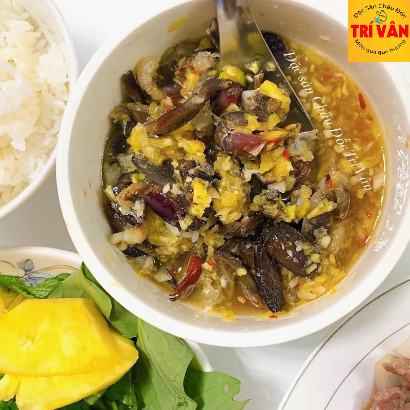 Mắm Ba Khía Con To Trộn Sẵn Hủ 700g Vừa Ăn Không Mặn Bà Giáo Khỏe 666666 Đặc Sản Châu Đốc Trí Vân - TV07