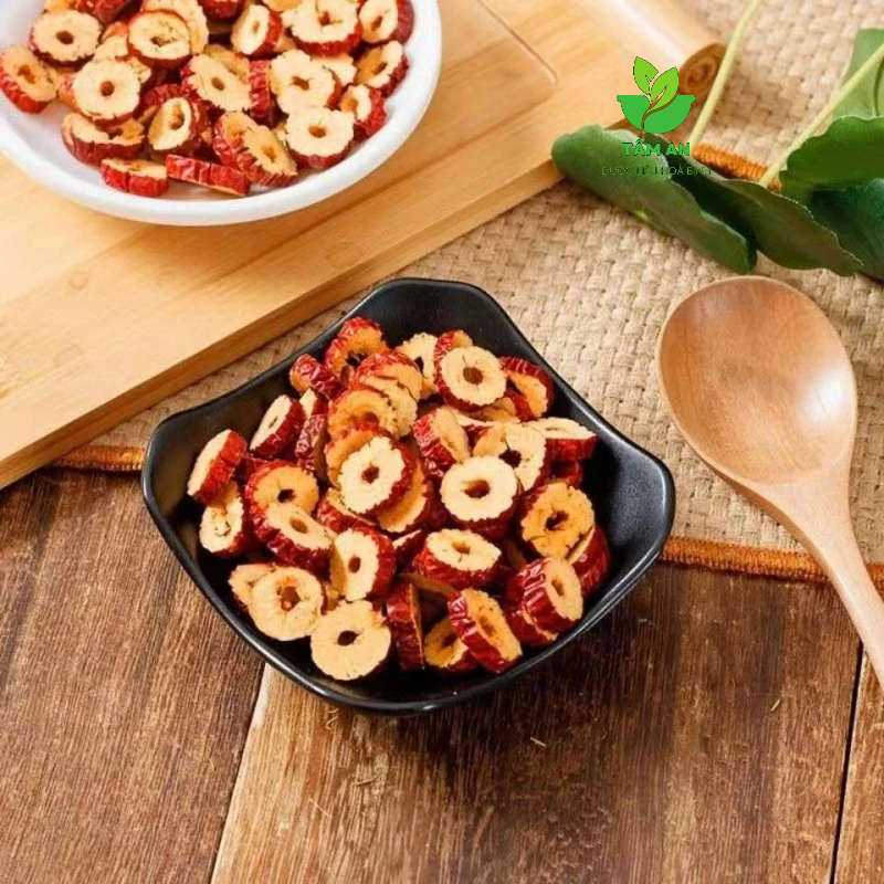 TÁO ĐỎ TÂN CƯƠNG CẮT LÁT SẤY KHÔ 500GR HÃM TRÀ, NẤU CHÈ, ĂN VẶT BỔ MÁU, LƯU THÔNG KHÍ HUYẾT